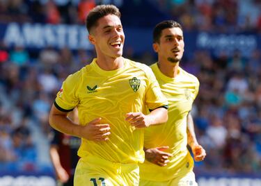 Aprobados y suspensos: el Almería es todo, menos un equipo