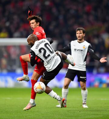 Dimitri Foulquier y João Félix.