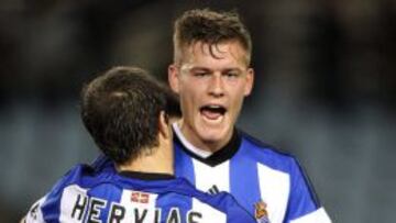 Jorge Hervías junto con Finnbogason