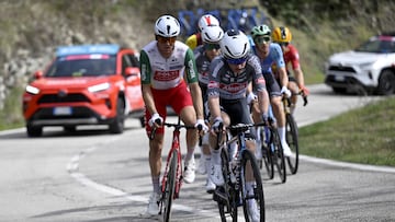El ciclista español Fran Muñoz, en la fuga de la quinta etapa de la Tirreno-Adriático