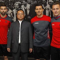 Se reúnen con Galca y designan sucesor: la afición pide a Jémez