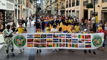 Una imagen del desfile que tuvo lugar el sábado 31 de mayo antes del sorteo que se celebró en la plaza del Pilar.