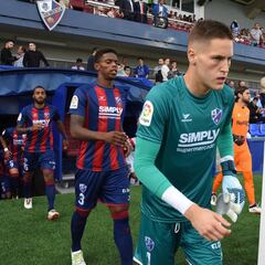 Álex Remiro: "Depende de nosotros y vamos a por ello"