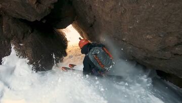 Esquiando lo imposible en las canales de Las Cuevas
