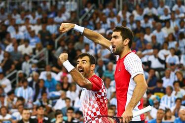 Croatia one win away from Davis Cup victory on final day