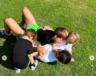 El delantero decidió pasar su día de asueto con su mujer, Alice Campello, y sus 3 hijos.