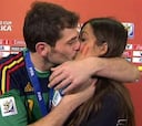Casillas besó a Sara en directo en Telecinco: "Lo merecíamos"
