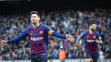 Messi celebra un tanto al Espanyol en el derbi.
