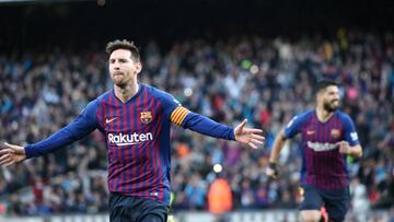 Messi celebra un tanto al Espanyol en el derbi.