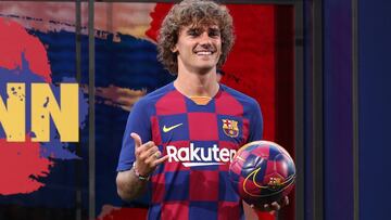 Soccer Football - FC Barcelona presentation for new signing Antoine Griezmann - Camp Nou, Barcelona, Spain - July 14, 2019   Barcelona&#039;s Antoine Griezmann poses during the presentation   REUTERS/Albert Gea