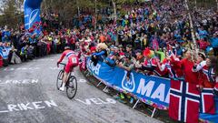 Andreas Vangstad compite durante la contrarreloj individual de los Mundiales de Bergen 2017 con llegada a la cima del Mount Floyen.