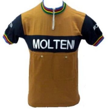 02. Maillot del equipo Molteni.