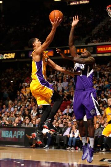 Jordan Clarkson y Quincy Acy.