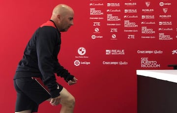 Sampaoli during his press conference.