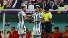 Soccer Football - FIFA World Cup Qatar 2022 - Semi Final - Argentina v Croatia - Lusail Stadium, Lusail, Qatar - December 13, 2022 Argentina's Angel Correa comes on as a substitute to replace Alexis Mac Allister REUTERS/Molly Darlington