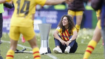 Andrea Falc&oacute;n en la celebraci&oacute;n de la Supercopa del Bar&ccedil;a Femenino. 