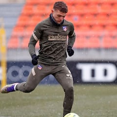 Trippier regresa a la lista ante el Sevilla y se mantiene Soriano