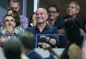 Andrçe Agassi, muy sonriente, durante un partido del US Open.