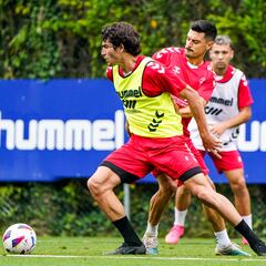 A la espera de más movimientos en la delantera