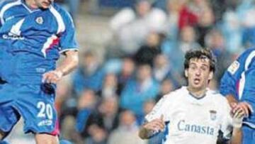 <b>GOL DECISIVO. </b>Alexis cabeceó así el gol del Getafe que le dio el pase a los octavos, tras haber cometido el penalti tempranero del 0-1.