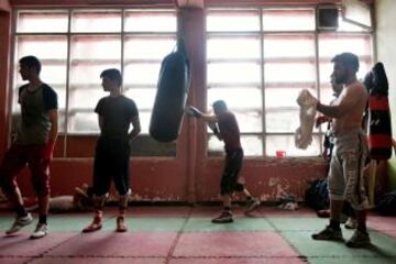 Afganistán prepara sus boxeadores