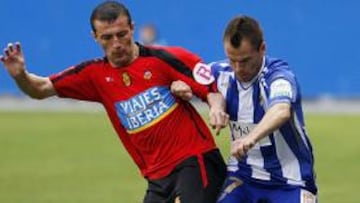 <b>GOLAZOS.</b> Los golazos de Apoño y Aganzo animaron el partido.