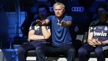 Mourinho: "Lo único que sabe hacer Chicharito es meter goles"