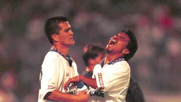 1995: Action file photo of Carlos Hermosillo an Pedro Duana of Cruz Azul during semifinals of the mexican soccer./Foto de accion de archivo de Carlos Hermosillo y Pedro Duana de Cruz Azul durante la semifinal del futbol mexicano.MEXSPORT/MEXSPORT