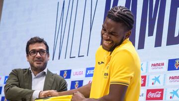 Presentación del jugador francocongoleño Willy Kambwalla como nuevo jugador del Villarreal CF en la temporada 2024 2025 acompañado del Consejero delegado del club Fernando Roig Negueroles
Foto: Carme Ripollés