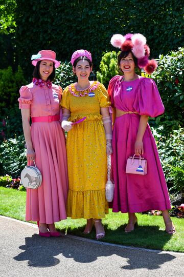 Esta semana se celebra en Ascot, al sur de Inglaterra, la tradicional y pintoresca carrera de caballos con la presencia de la realeza británica.