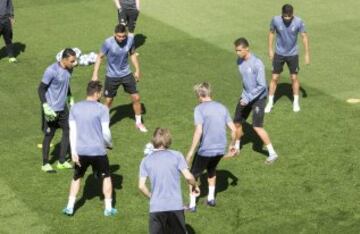 Risas y buen rollo en el entrenamiento del Real Madrid