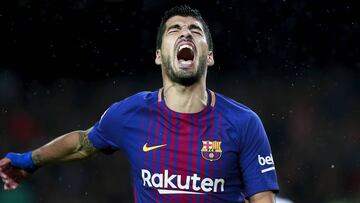 Luis Suárez se lamenta.