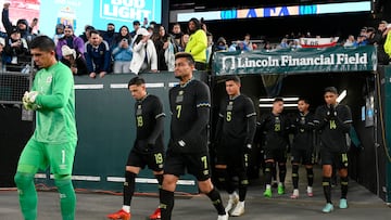Philadelphia (United States), 23/03/2024.- Players of El Salvador return to the field for the second half of a friendly international soccer match against Argentina at Lincoln Financial Field in Philadelphia, USA, 22 March 2024. (Futbol, Amistoso, Filadelfia) EFE/EPA/BASTIAAN SLABBERS
