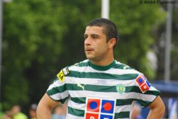 8 futbolistas chilenos vistieron la camiseta del cuadro europeo: Diego Rubio, Jaime Valdés, Juan Francisco Viveros, Mario Cáceres Gómez, Matías Fernández, Mauricio Pinilla, Pablo Contreras Fica, Rodrigo Tello (en la foto).