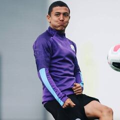 Ian Poveda, fuera de la lista de Champions de Manchester City