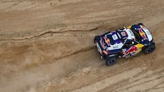 Carlos Sainz con el Mini en el Dakar 2021.