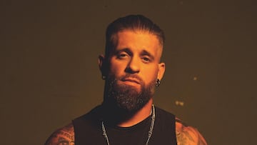 Instagram: @brantleygilbert