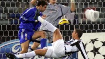 <b>VERDUGO. </b>Trezeguet igualó así la eliminatoria de la 2004-05.