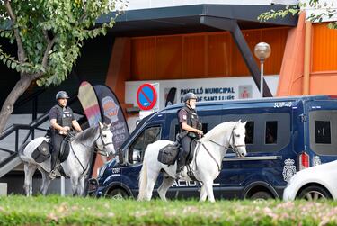 Con un alto dispositivo de seguridad, el Valencia Basket recibe al Maccabi de Tel Aviv en la tercera jornada de la Euroliga. El partido ha sido declarado de alto riesgo y habrá cerca de 700 agentes velando por la seguridad dentro y fuera del pabellón.