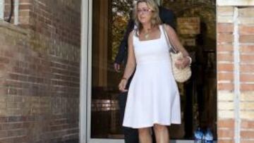 <b>SIN ACUERDO. </b>Anna Tarrés, ayer a la salida de la Federación.