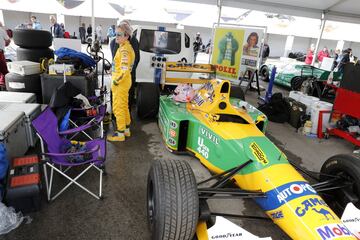 Tercera edición de la reunión y exhibición de automóviles clásicos en el circuito del Jarama

