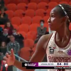 Lamentable acto de violencia: le tiran una botella de 1,5 litros a la internacional española Ndour