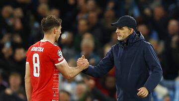 Soccer Football - Champions League - Quarter Final - First Leg - Manchester City v Bayern Munich - Etihad Stadium, Manchester, Britain - April 11, 2023 Bayern Munich's Leon Goretzka and coach Thomas Tuchel look dejected after the match REUTERS/Molly Darlington