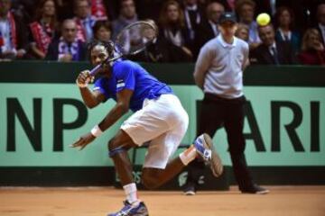 A Gael Monfils no le costó derrotar a Roger Federer en el segundo duelo de la final. Fue por 6-1, 6-4 y 6-3.