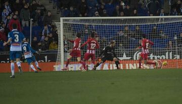 1-0. Sergio García marcó el primer gol.