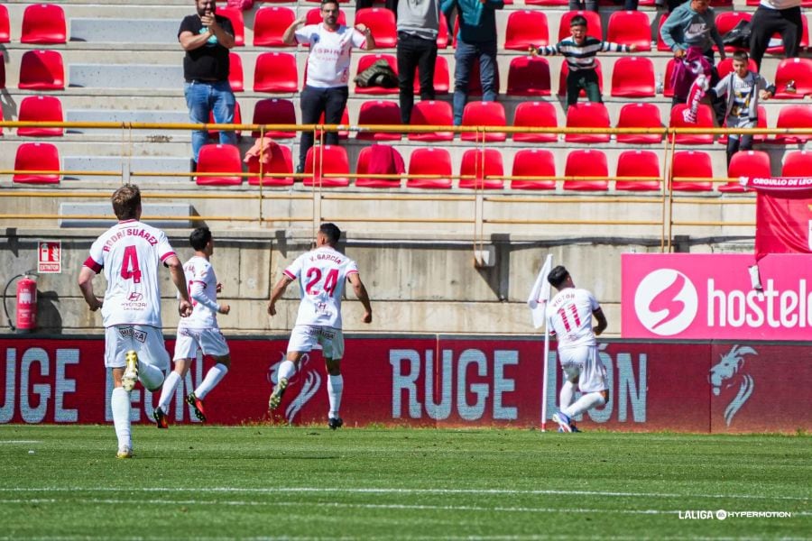 Cultural Leonesa 2 - Cádiz 2: resumen, goles y resultado