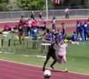Es el vídeo del día en EEUU: un atleta deja KO a su rival de un puñetazo en plena carrera