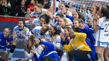 Francia celebra el triunfo de mérito ante Hungría.