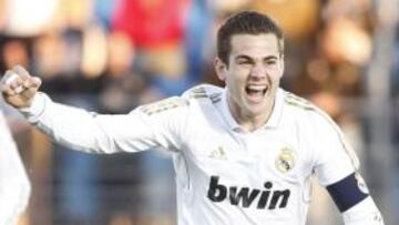 <b>DESEADO. </b>El madridista Nacho es la primera opci¨®n para completar la zaga b¨¦tica.