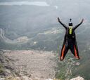 Salto BASE desde la cima del Monte Brento